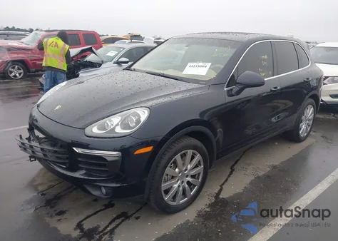 2015 Porsche Cayenne S z USA, uszkodzony, nr VIN WP1AB2A26FLA56184